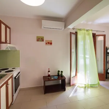 Villagio Apartmanhotel 3*